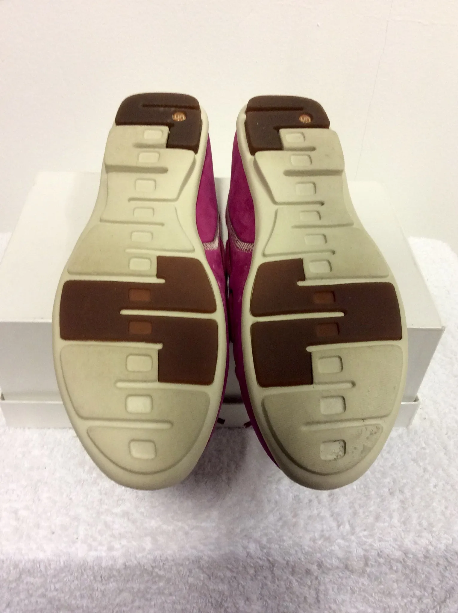 BRAND NEW CLARKS UN STUCTURED PINK SUEDE & LEATHER LOAFERS SIZE 6D/39